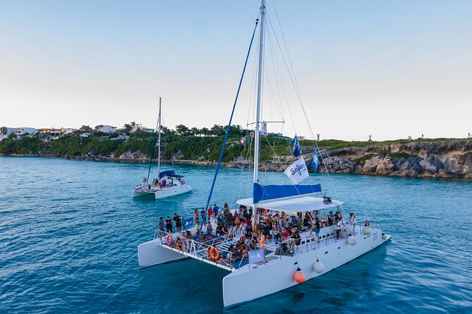 Private Catamaran from Cancun to Isla Mujeres | For up to 100 pp - El Farito brings the first water stop