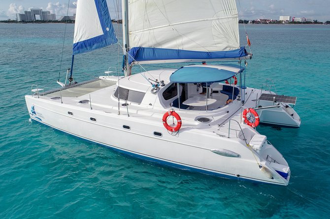 Private Catamaran from Cancun to Isla Mujeres | For up to 30 pp - Unlimited drinks, music, and the onboard mood