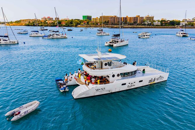 Private Catamaran - Stone Town Islands & Sandbanks (5 hrs) - Lunch, snacks, and drinks on board