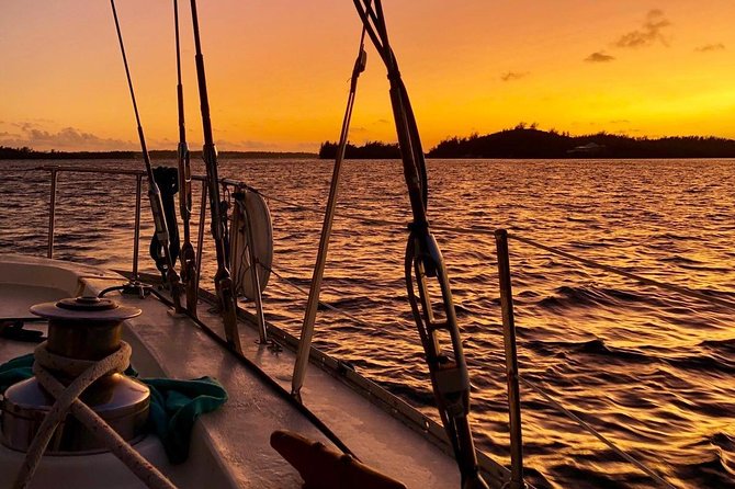 Private Catamaran Swim sail snorkel cliff jumping SUP - Swimming and snorkeling in sheltered coves