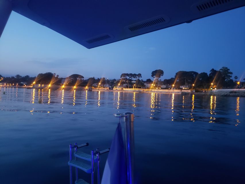 Private catamaran trip in the Bay of Juan les Pins at sunset - The first sights along Juan-les-Pins