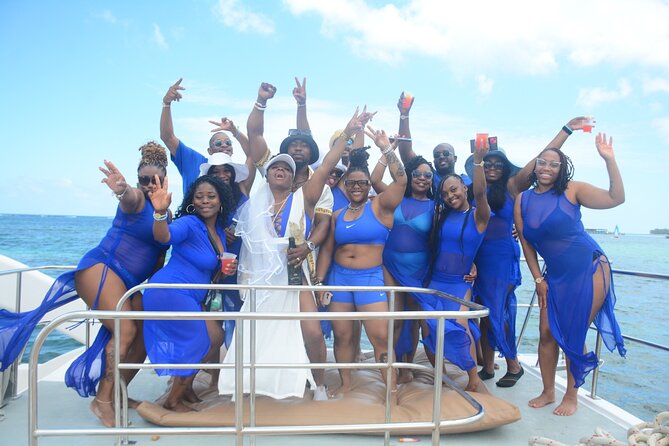 Private Catamaran with Sound system, Slide, Open bar & Snorkeling - Punta de los Nidos and the 30-minute snorkeling stop