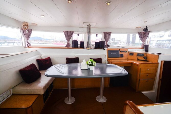 Private Catamaran Yacht to Maiton and Coral with sunset cruise - What the private price means for your group