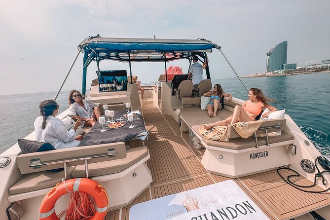 Private Charter in Catamaran Alexa by Barcelona 12 pax 2/4/8 HS - Alberto and the Personal Touch on Board