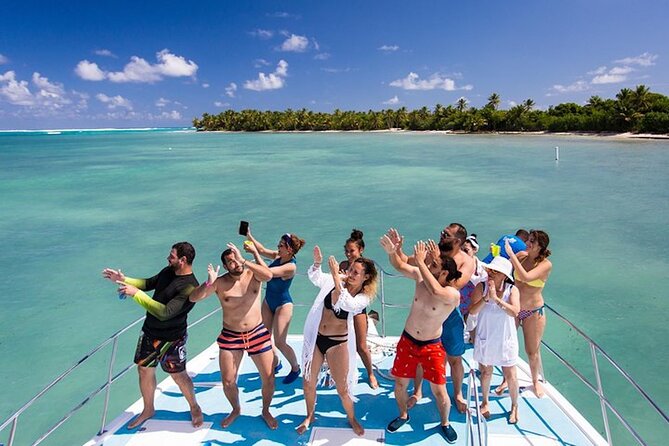 Private Groups Exclusive Punta Cana Catamaran Excursion - What the $855 price really buys