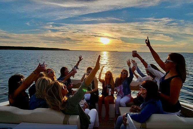 Private Luxury Catamaran Champagne Sunset Cruise - Cruising west around Water and Hassel Islands