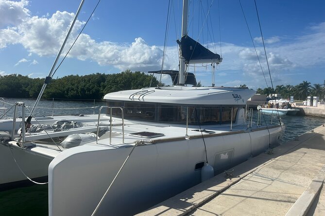 Private Luxury Catamaran Tour to Stingray City and Snorkel - Key points before you book