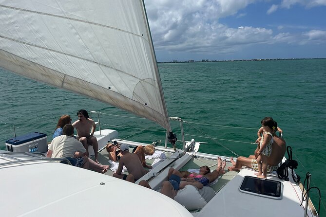 Private Luxury Catamaran Tour to Stingray City and Snorkel - What $2,250 means for your group