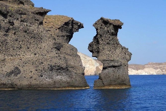 Private Luxury Santorini Catamaran Cruise with Port Pickup - What the private Santorini cruise feels like