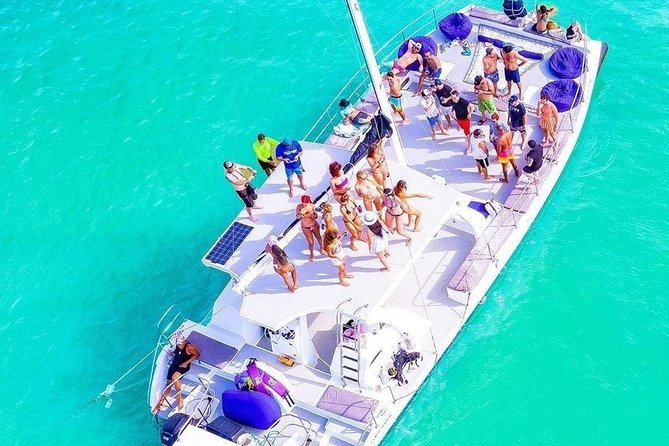 Private Sailing Catamaran - A private bartender, open bar, and your own soundtrack