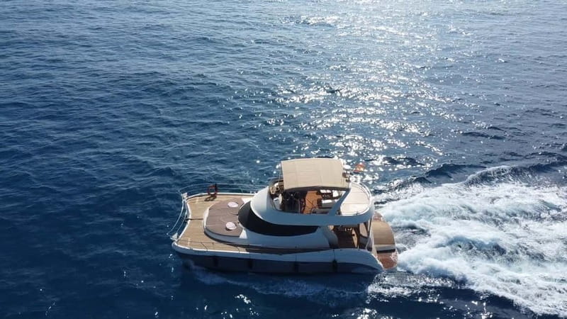 Puerto del Carmen: Private Sunset Catamaran Tour with Drinks - Pickup, Timing, and What to Bring