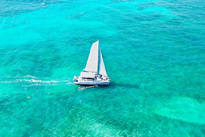Puerto Morelos Catamaran Reef Sail and Snorkel - Lunch, drinks, and time to relax