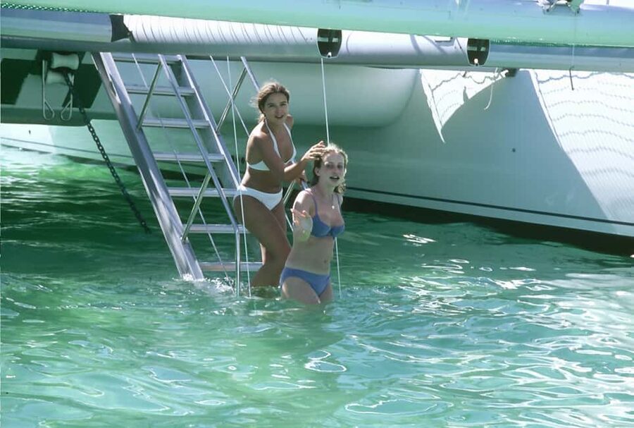 Puerto Plata: Sosúa Catamaran Day Trip with Lunch and Drinks - The open bar, music, and party mood