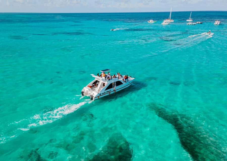 Punta Cana: Catamaran Tour with Reef Snorkeling and Open Bar - Food, drinks, and the onboard mood