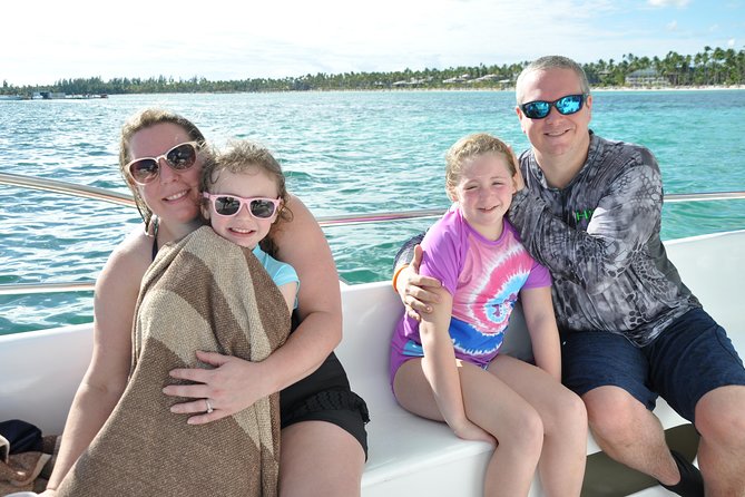 Punta Cana Combo Tour: Snorkeling, Catamaran Cruise & Parasailing - Snorkeling in 2 to 4 meters of water