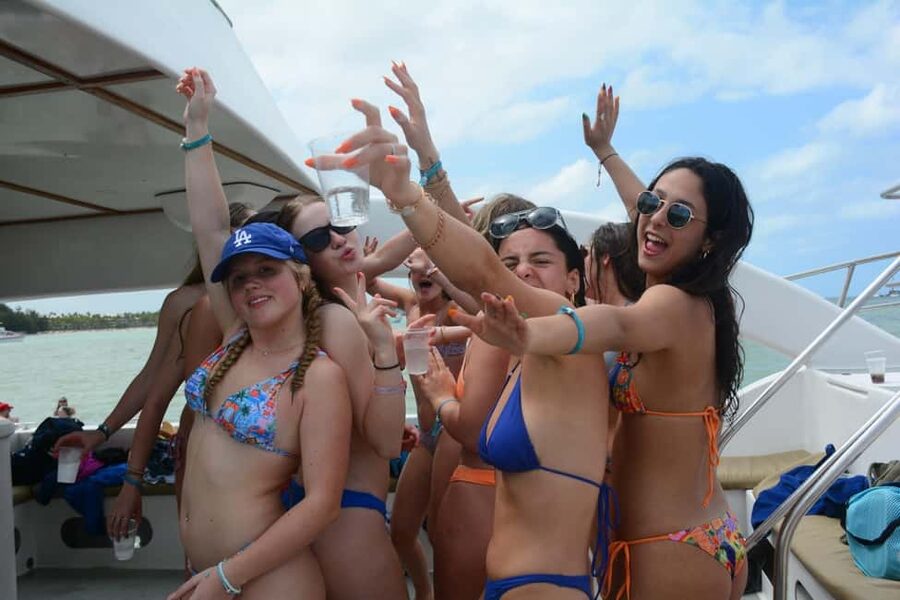 Punta Cana Private Catamaran Cruise, Open Bar & Snorkeling - Key points before you book