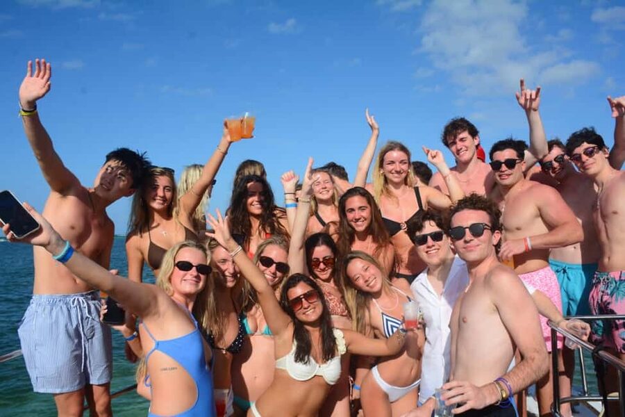 Punta Cana Private Catamaran Cruise, Open Bar & Snorkeling - The first 15 minutes on the water
