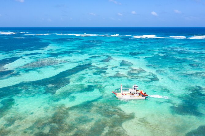 Punta Cana Private Catamaran Cruise: Snorkeling, Beach & BBQ - Wading in the shallow natural pool