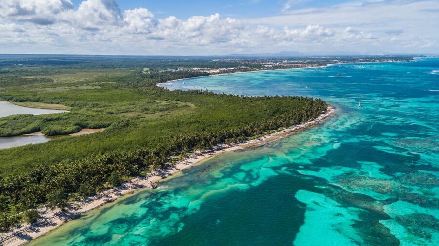 Punta Cana Private Catamaran (Small Group) - The natural pool and floating bar