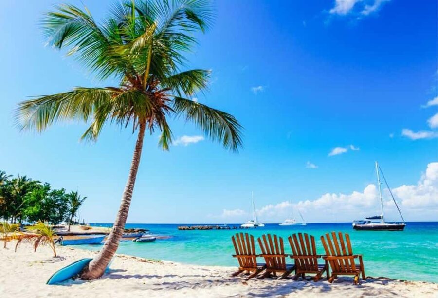 Punta Cana - Santo Domingo: Saona Island VIP Catamaran Tour - Bayahibe and the boat changeover