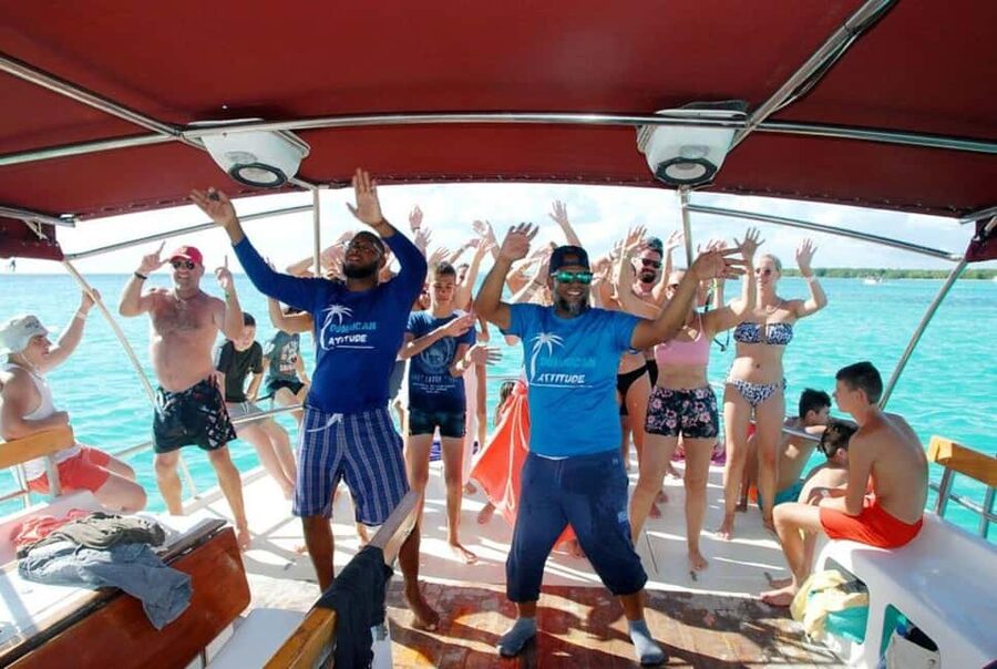 Punta Cana - Santo Domingo: Saona Island VIP Catamaran Tour - The natural pool and starfish sanctuary