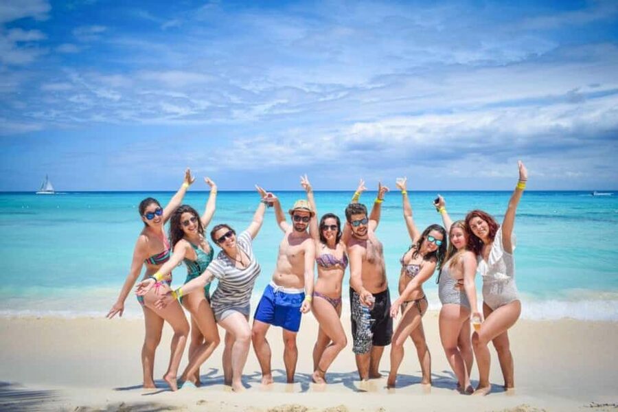 Punta Cana - Santo Domingo: Saona Island VIP Catamaran Tour - A Caribbean Creole buffet at midday
