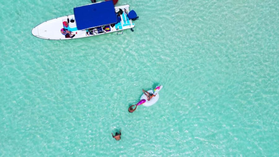 Punta Cana: Saona Island All Included Open Bar Catamaran - The early pickup from Punta Cana