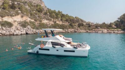 All-Inclusive Catamaran Cruise with Lunch and Drinks