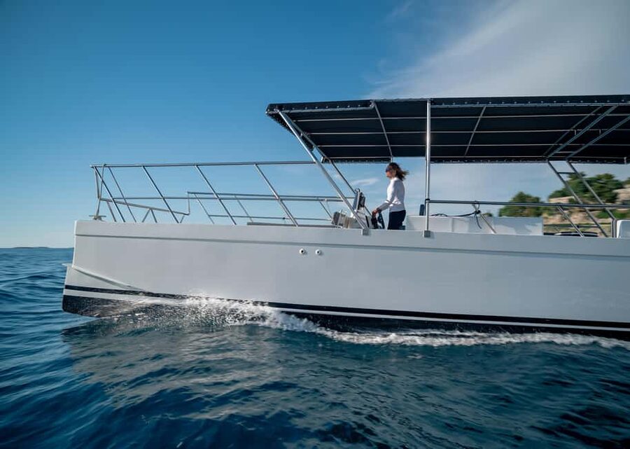 Rovinj: Sunset & dolphin group tours with Catamaran - Why the catamaran makes a difference