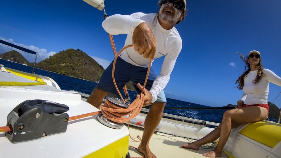 Sailing catamaran in La Baie des Saintes - Should you book the Saga catamaran?