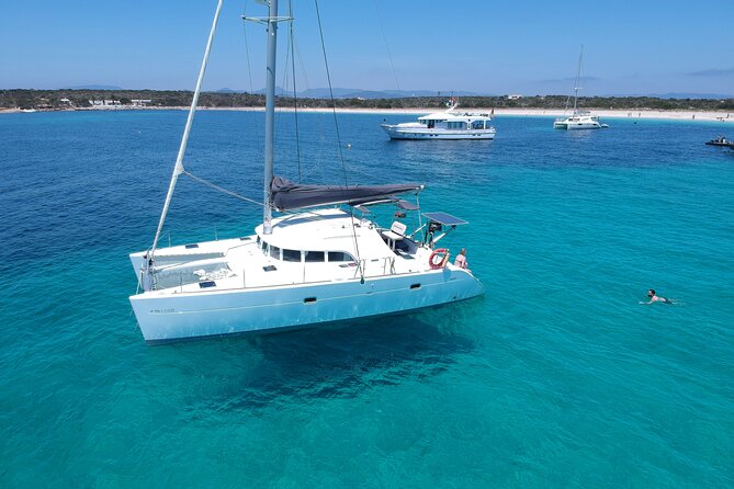 Sailing Catamaran Trip to Formentera from Ibiza - Espalmador: a quiet first stop for swimming