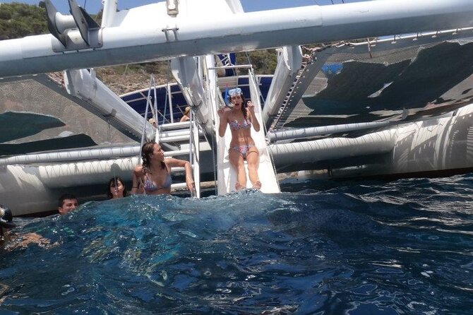 Sailing trip and swim in the bay of Dénia on a catamaran - The Swimming Stop and Time in the Water