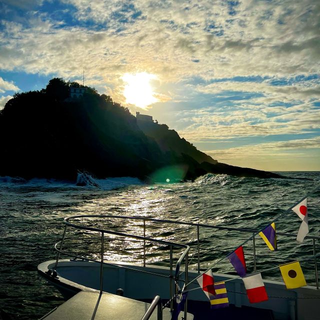 San Sebastian: Sustainable Catamaran Cruise with Audio Guide - The Kursaal and the eastern edge of the city