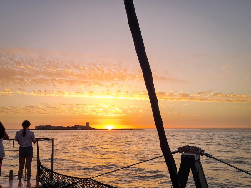 Sancti Petri: Sunset Catamaran Cruise - Commentary in Three Languages