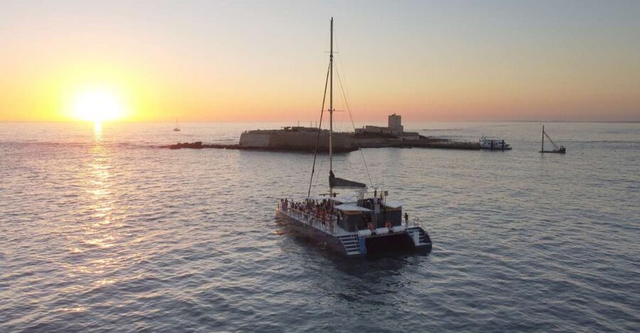 Sancti Petri: Sunset Catamaran Cruise - A 75-Minute View Across Cádiz Bay