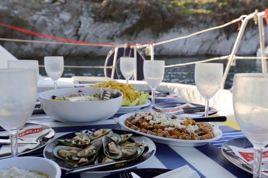 Santorini: 7-Hour Private Catamaran Cruise with Food & Drink - Practical details before you reserve