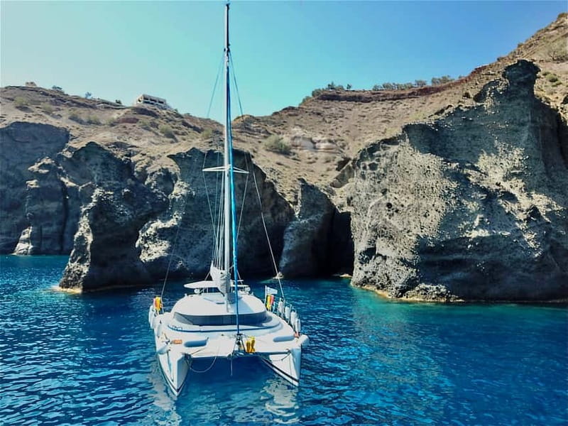 Santorini: Catamaran Cruise with Food and Drinks - Day sailing or sunset departure?