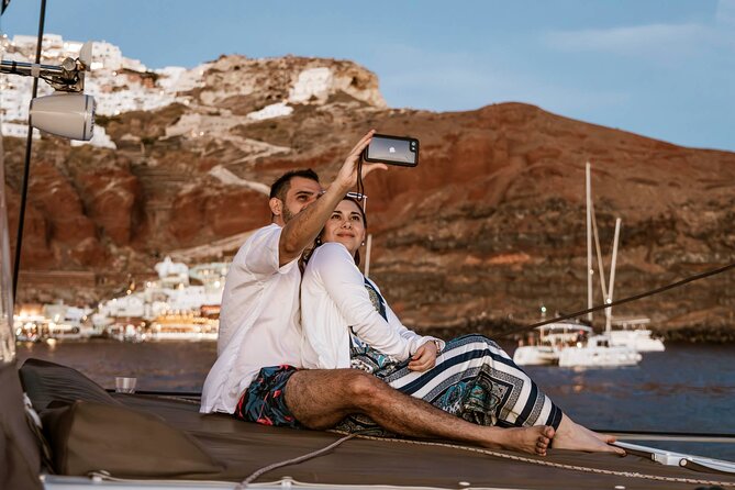 Santorini Catamaran Cruise with Greek Meal, Open-Bar and Sunset - The Sunset Cruise: Best for Atmosphere
