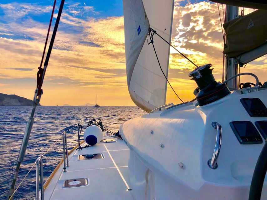 Santorini: Catamaran Cruise with Lunch, Drinks, & Oia Visit - Why seeing Santorini by catamaran changes the day