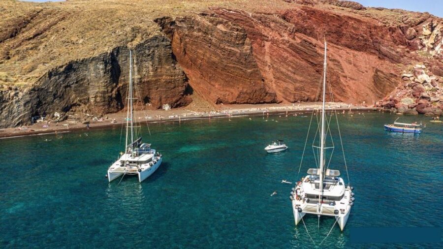Santorini: Catamaran Cruise with Lunch, Drinks, & Oia Visit - Hot springs and volcanic water near Palea Kameni