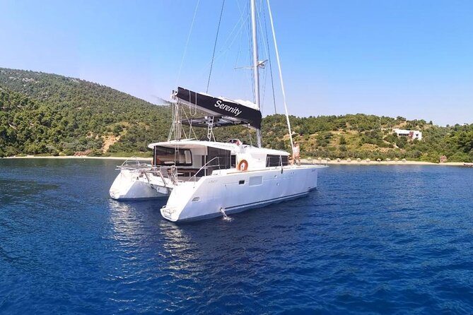 Santorini Oia: Private Sunset Catamaran Cruise with BBQ & Drinks - Mesa Pigadia, a Secluded Black Beach