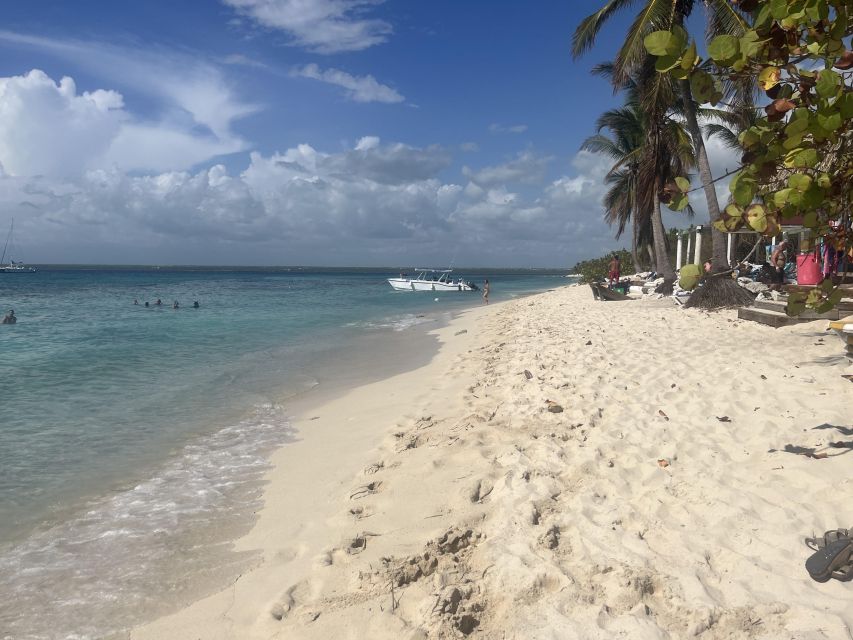 Saona Exclusive Catamaran – Small Group Experience - Final call: book it if comfort is your priority