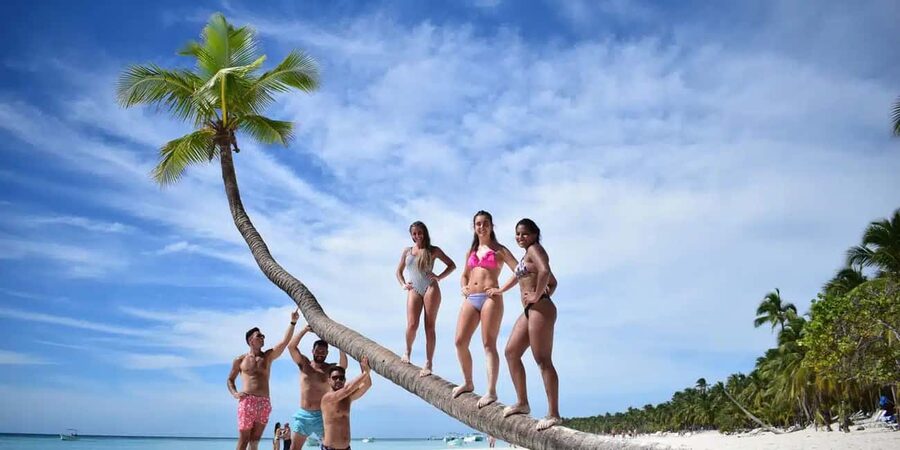 Saona Exclusive Catamaran – Small Group Experience - Who will enjoy this catamaran most?
