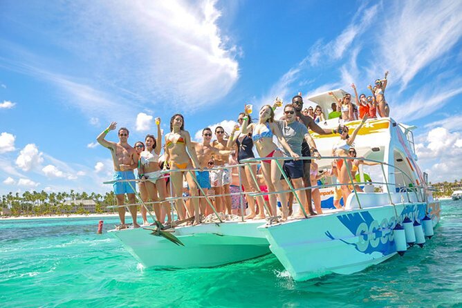 Saona Island Full Day Excursion from Punta Cana + Catamaran Party - Reaching Bayahibe and sorting out the boats