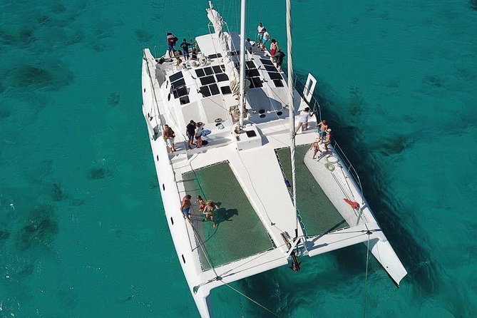 Saona Island small group and relax - luxury catamaran - Why this Saona cruise costs more than the usual boat trip