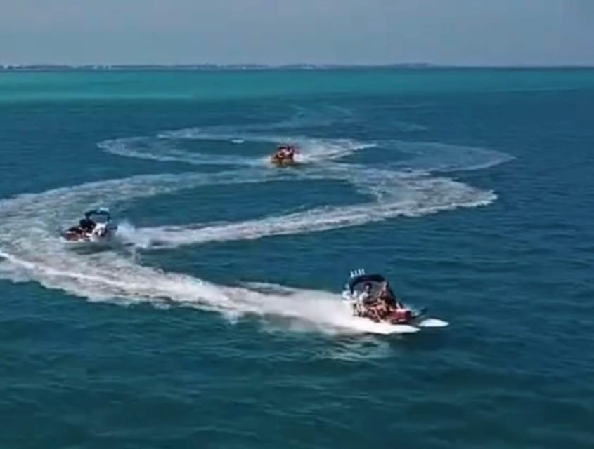 Sarasota: Island Adventures & Catamaran Speedboat Tour - Siesta Key brings the open-water views