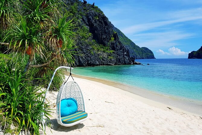 Seacret Luxury Catamaran Yacht Group Island Hopping Tour - Big Lagoon and the first look at El Nido’s cliffs