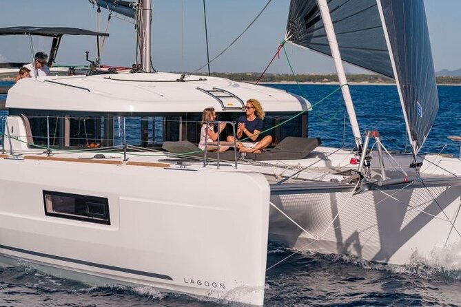 Semi Private Cruise with luxury Catamaran in Delos and Rhenia islands - Key points at a glance