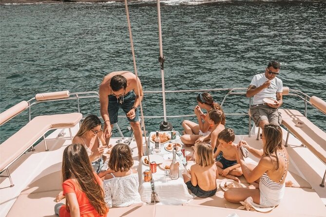 Set Sail on an All Inclusive Catamaran to Ile Aux Benitiers - Getting to Rivière Noire