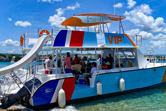 Short Excursion 4-Hour Party Catamaran and Snorkeling - Drinks, food, and the after-snorkel rhythm